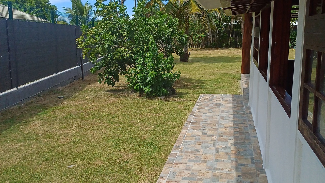 Photo of Patio Balcony in Ha'apiti