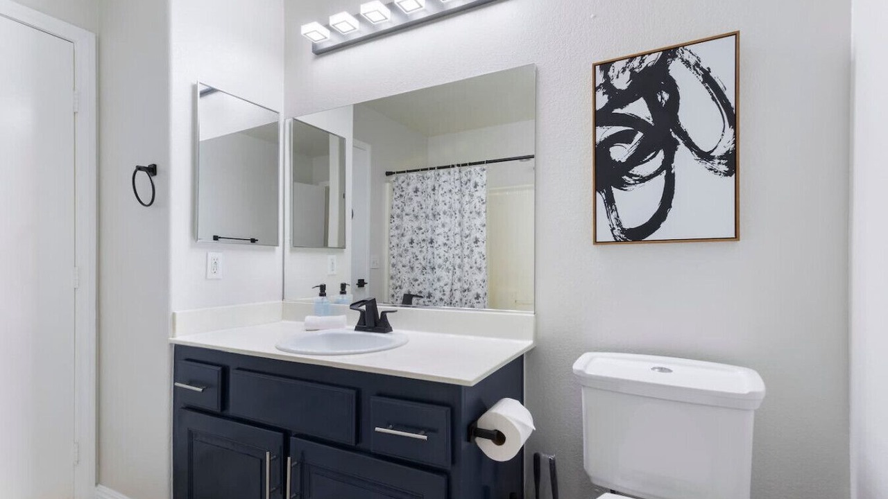 Photo of Bathroom in North Las Vegas