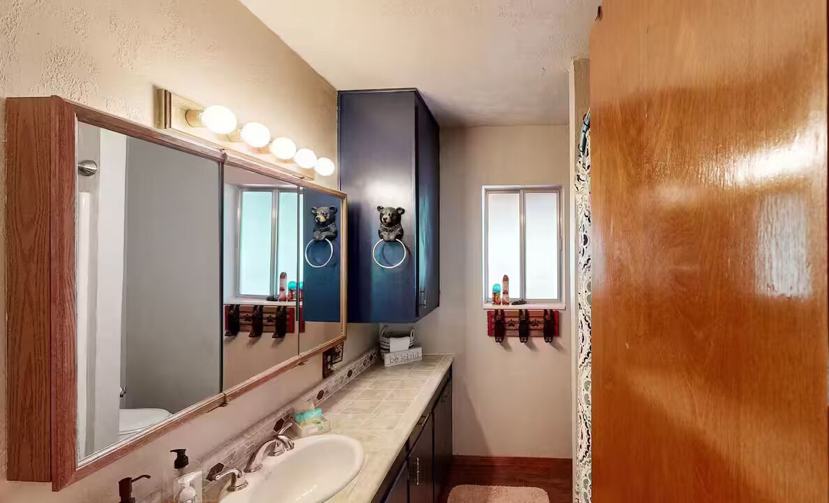 Photo of Bathroom in California Hot Springs