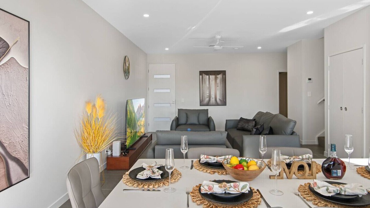 Photo of Others in Helensvale
