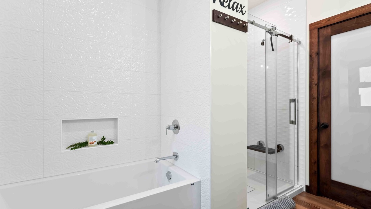 Photo of Bathroom in Ucluelet