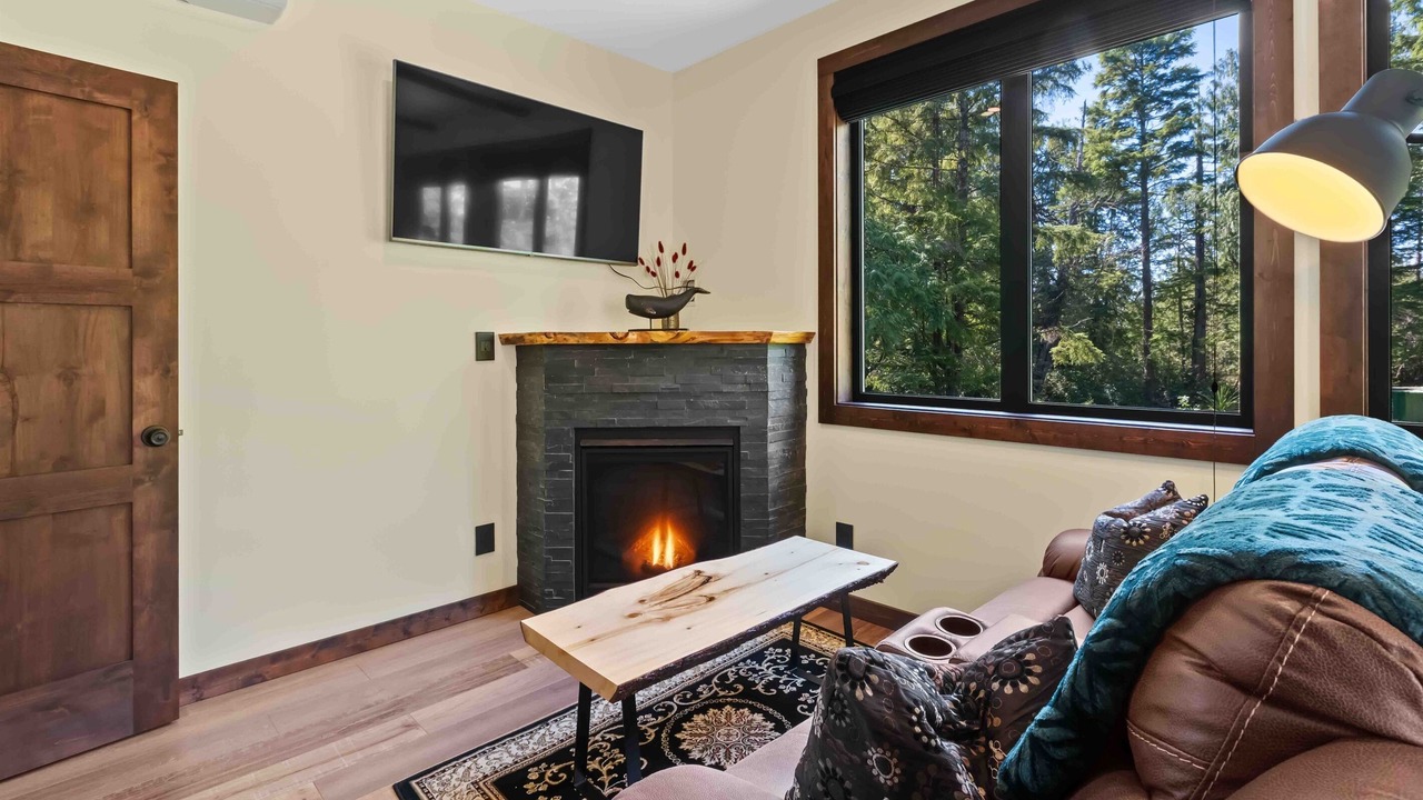 Photo of Bedroom in Ucluelet