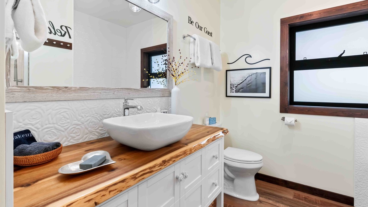 Photo of Bathroom in Ucluelet
