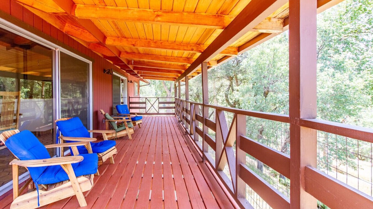 Photo of Patio Balcony in Oakhurst
