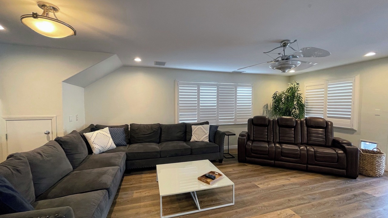 Photo of Livingroom in Allied Gardens