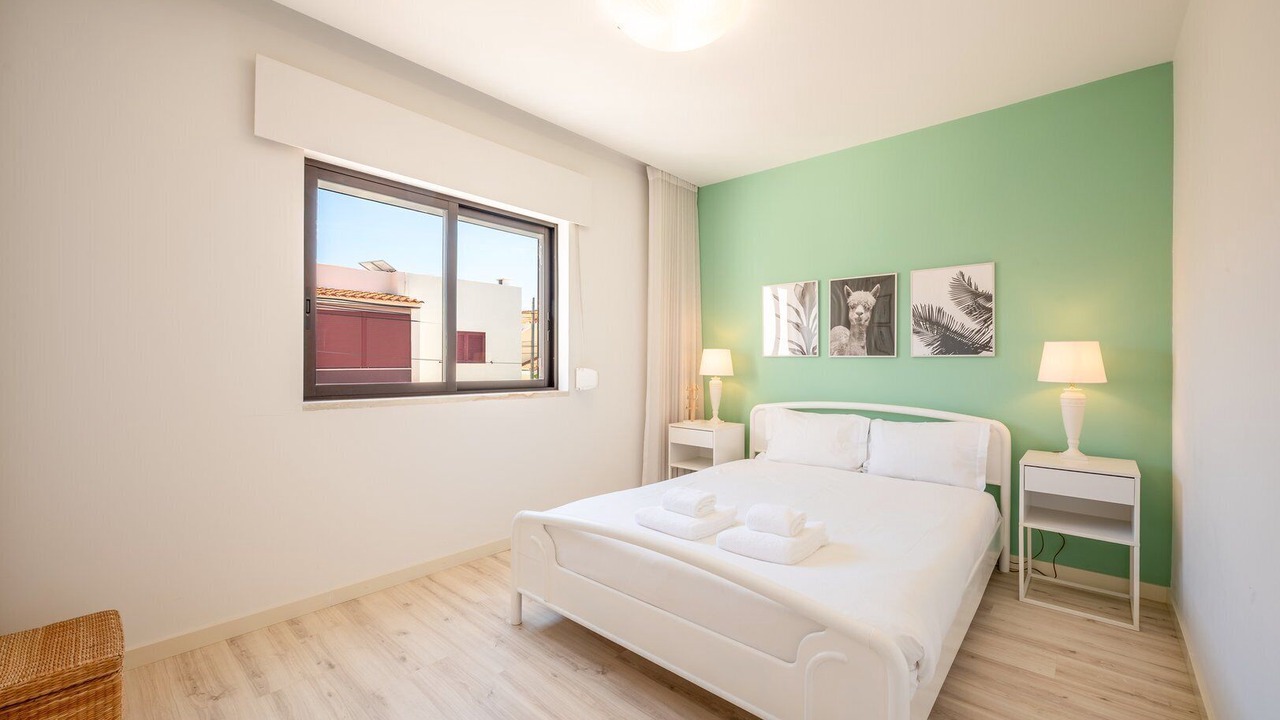Photo of Bedroom in Charneca de Caparica e Sobreda