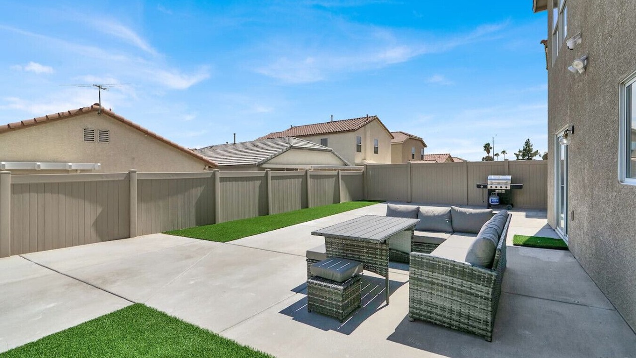 Photo of Outdoor in Sunrise Manor