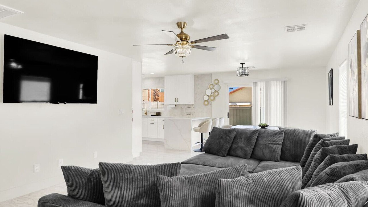 Photo of Bedroom in Sunrise Manor