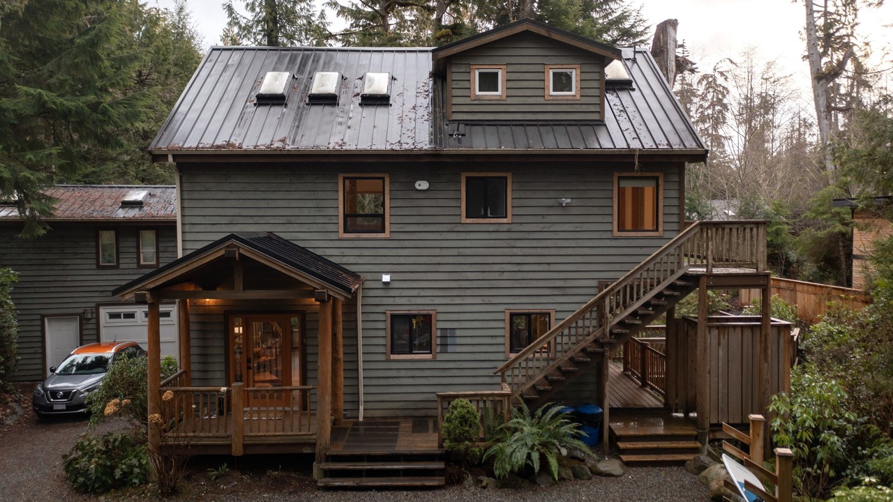 Photo of Others in Tofino