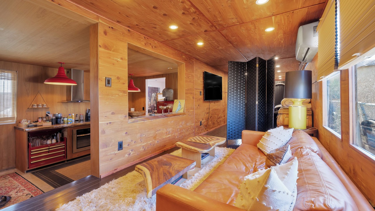 Photo of Livingroom in Bombay Beach