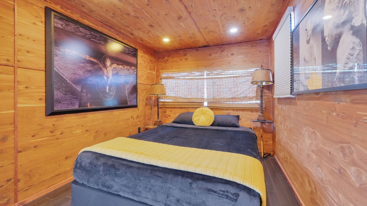 Photo of Bedroom in Bombay Beach