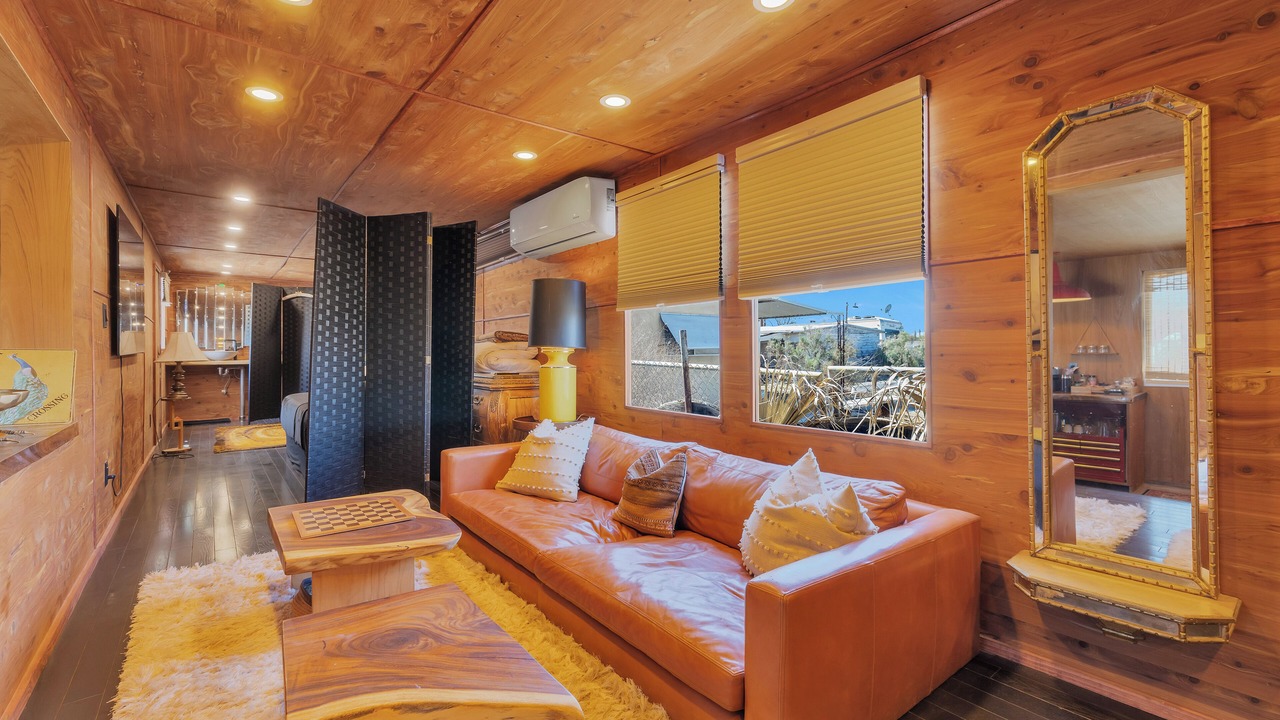 Photo of Livingroom in Bombay Beach
