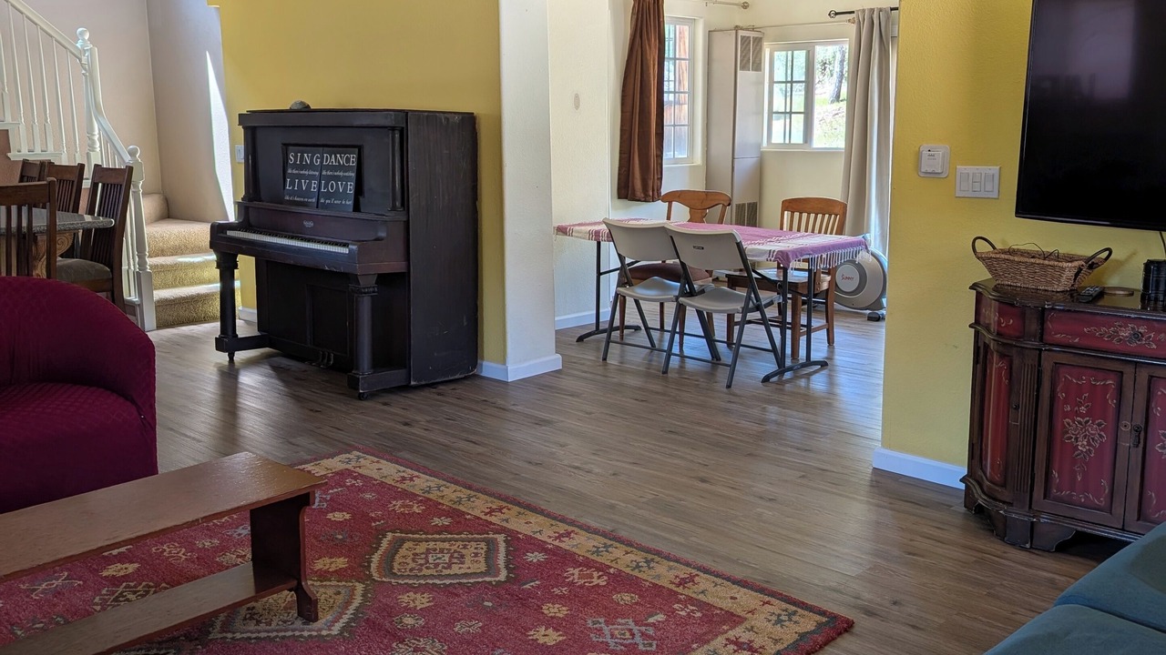 Photo of Livingroom in Santa Ysabel