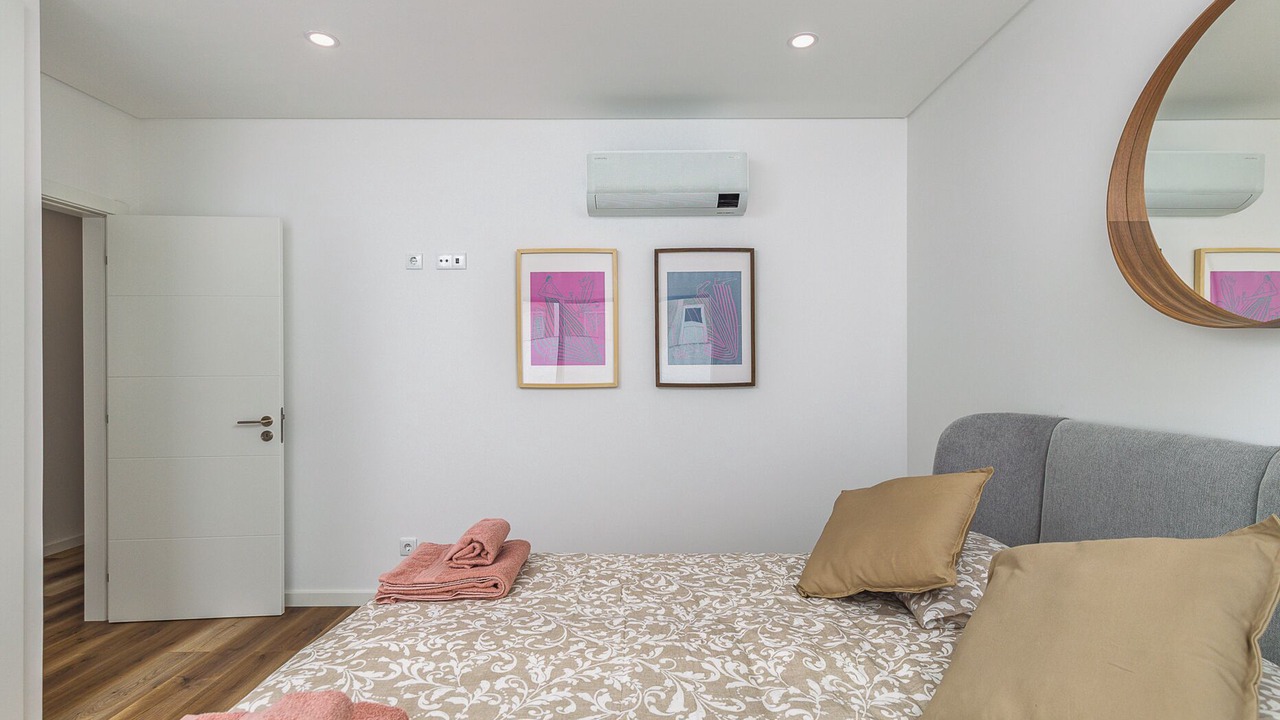 Photo of Bedroom in Charneca de Caparica e Sobreda