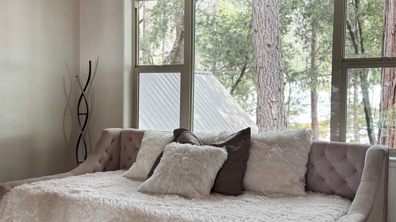 Photo of Bedroom in Auberry