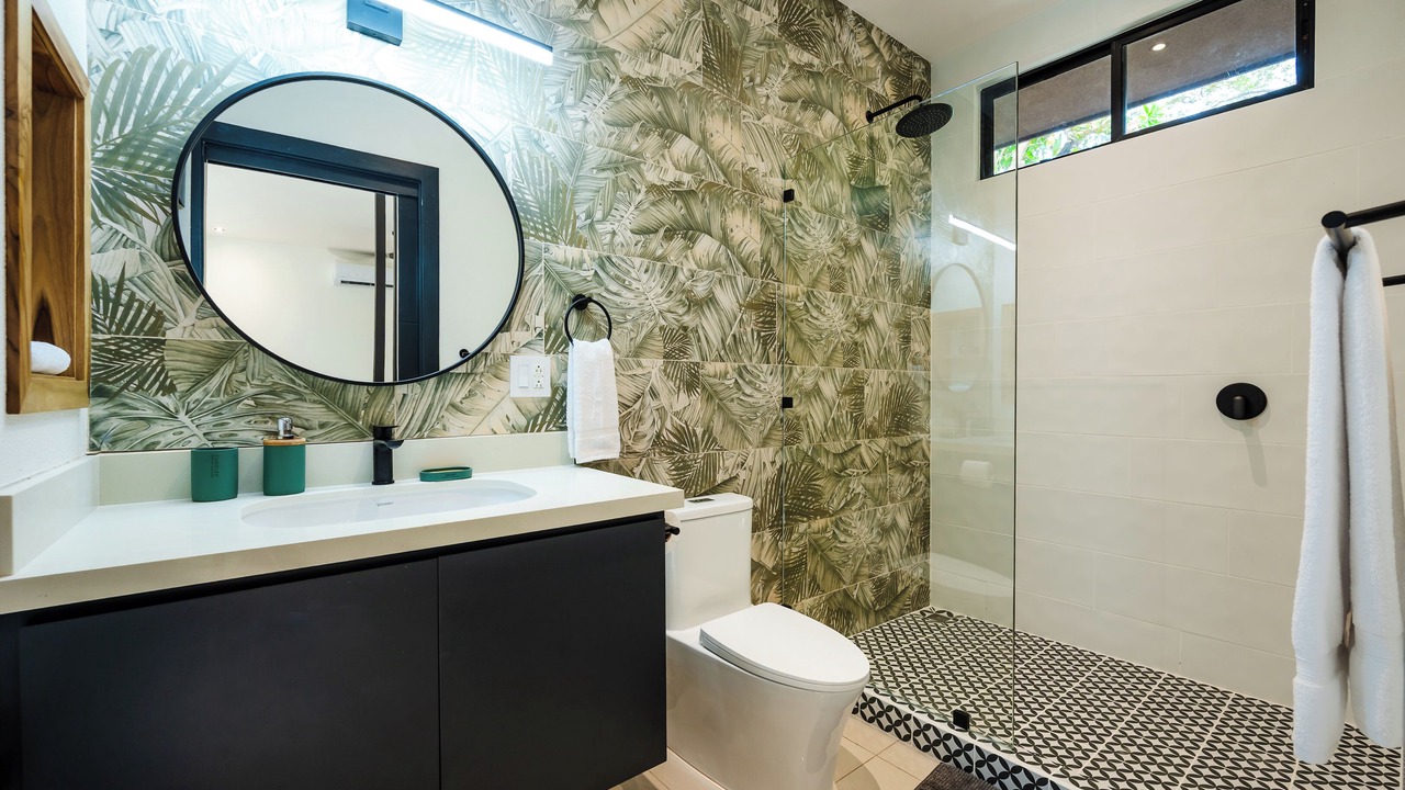 Photo of Bathroom in Potrero