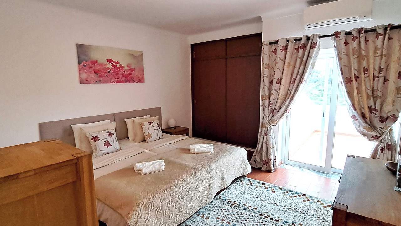Photo of Bedroom in Mato Serrao