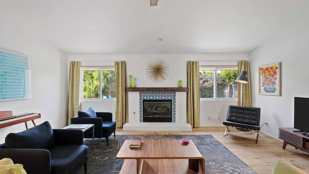 Photo of Bedroom in Racquet Club South