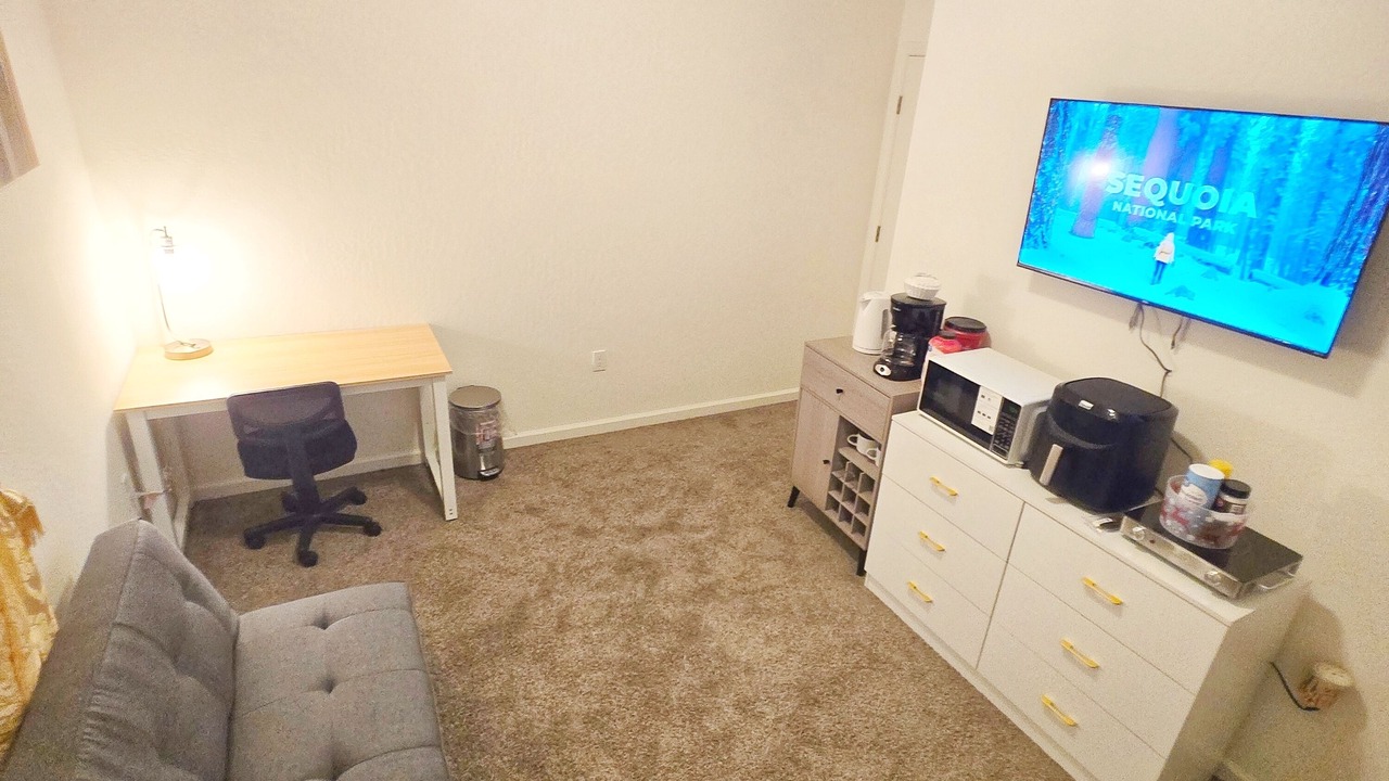 Photo of Livingroom in Tulare