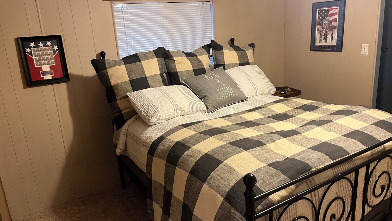 Photo of Bedroom in Havasu Lake