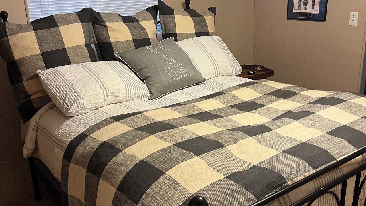Photo of Bedroom in Havasu Lake