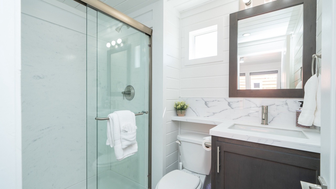 Photo of Bathroom in Parker Strip
