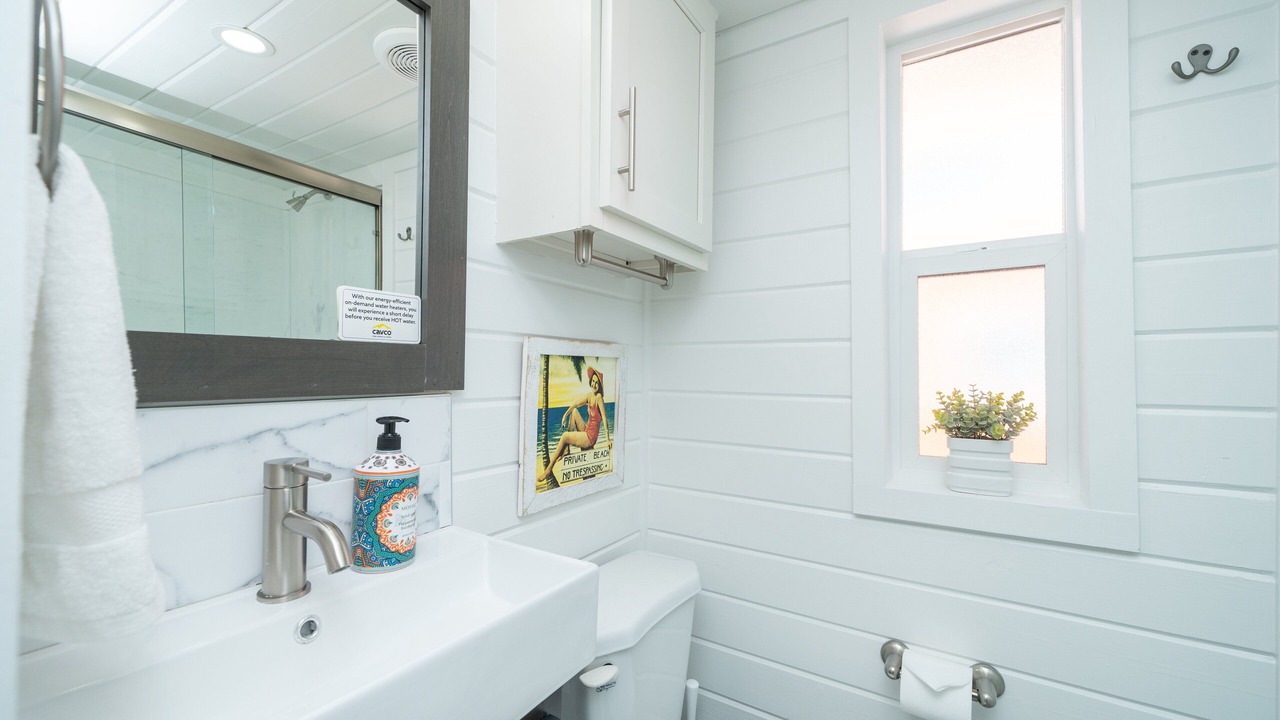Photo of Bathroom in Parker Strip