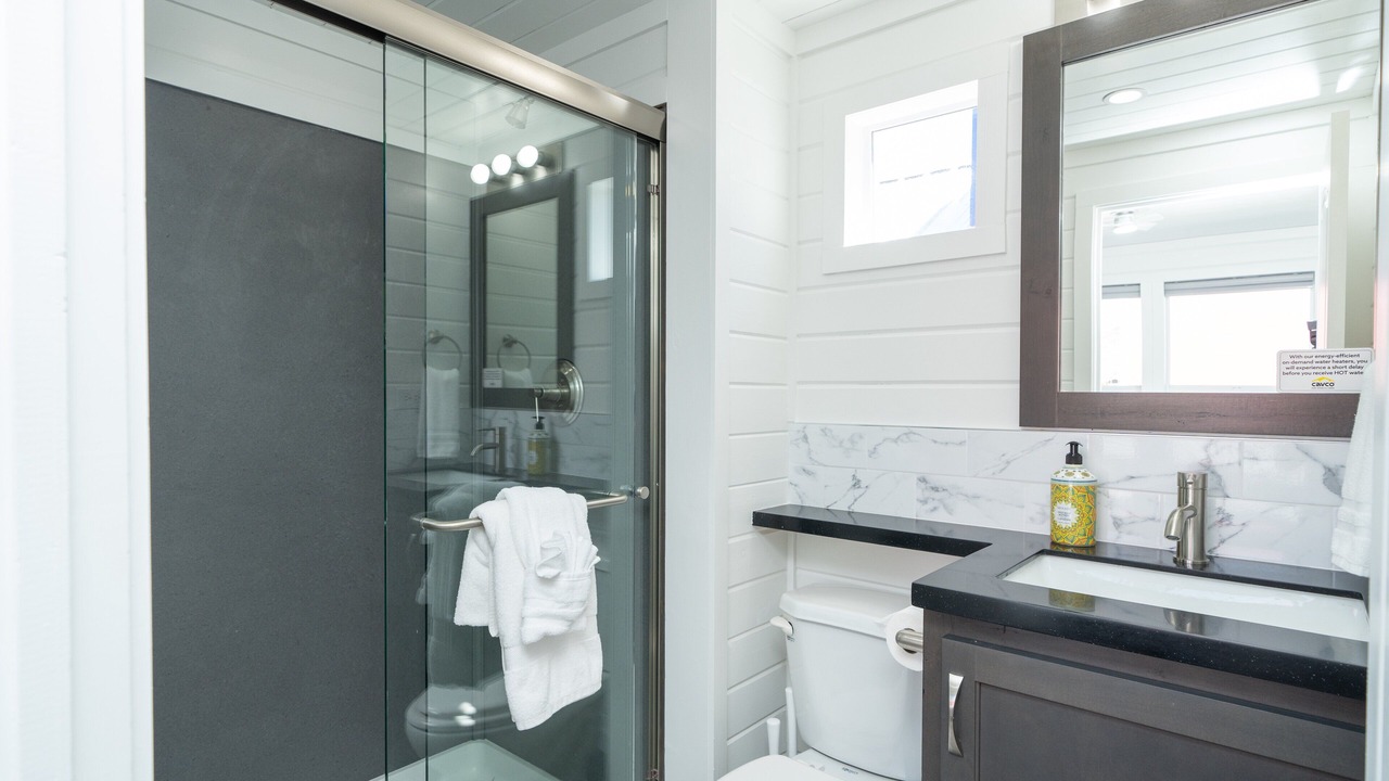 Photo of Bathroom in Parker Strip
