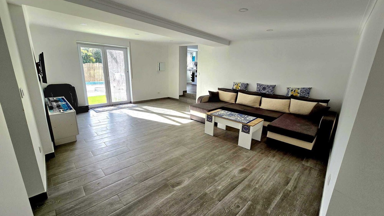Photo of Livingroom in Vimeiro