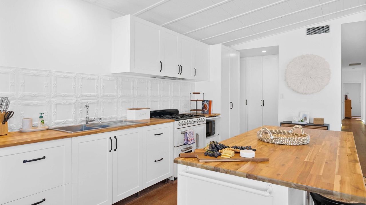 Photo of Kitchen in Mermaid Beach
