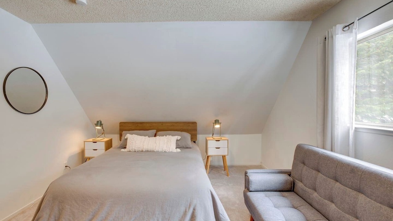 Photo of Bedroom in Christmas Valley
