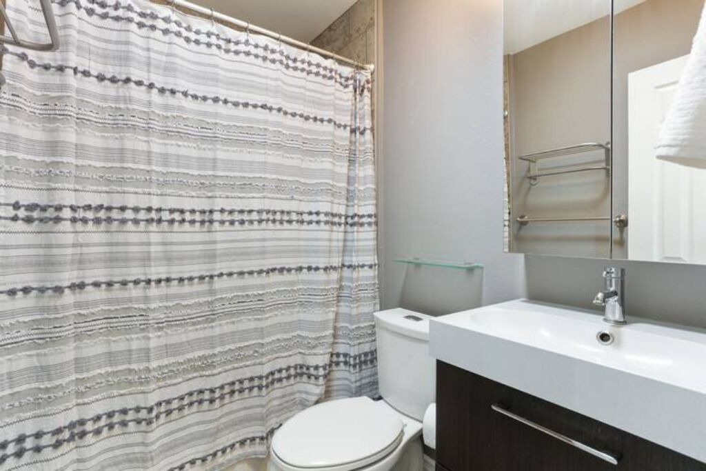 Photo of Bathroom in Allied Gardens