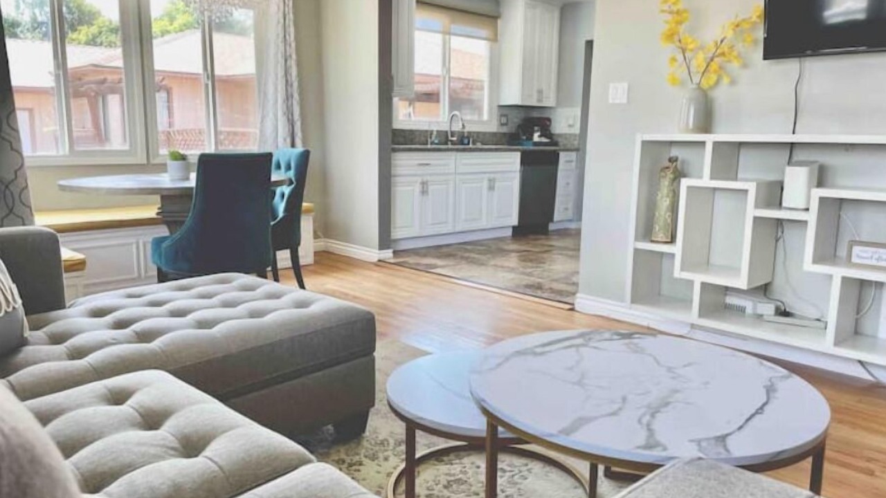 Photo of Livingroom in Allied Gardens