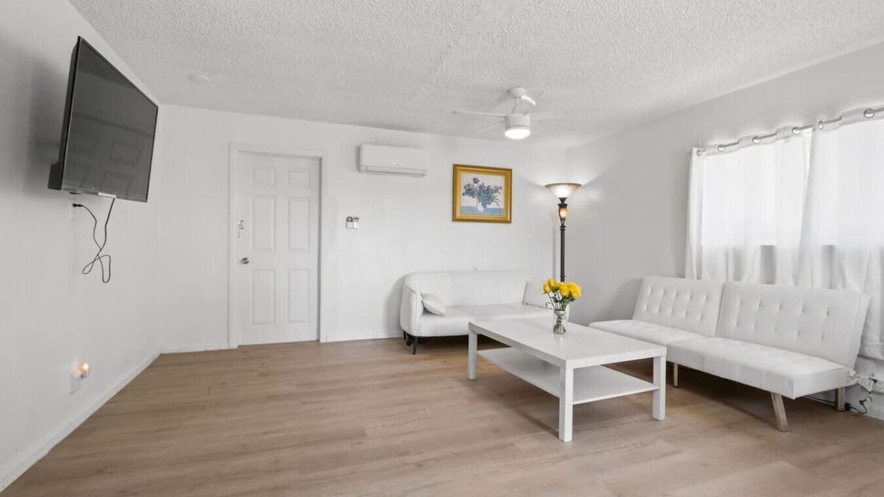 Photo of Livingroom in Ontario