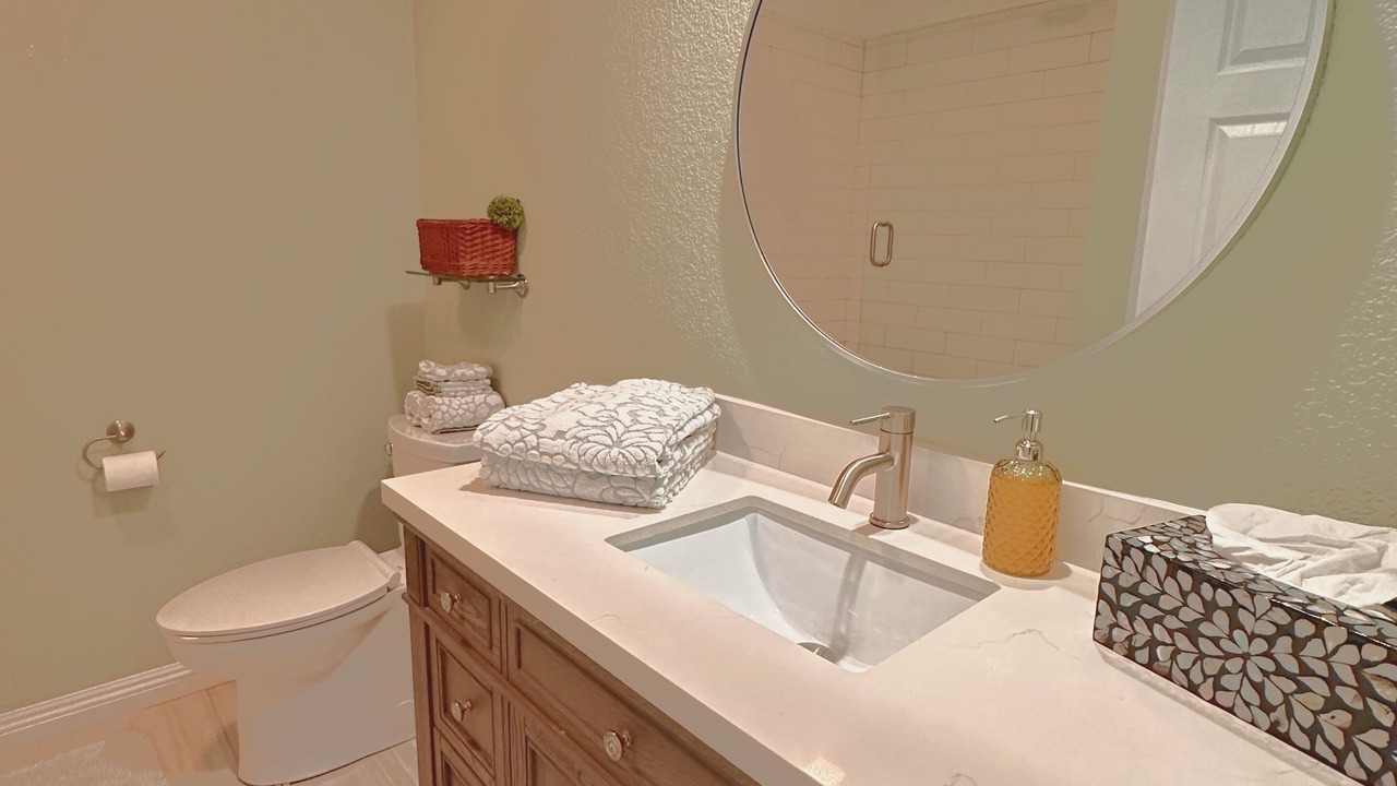 Photo of Bathroom in Oak View