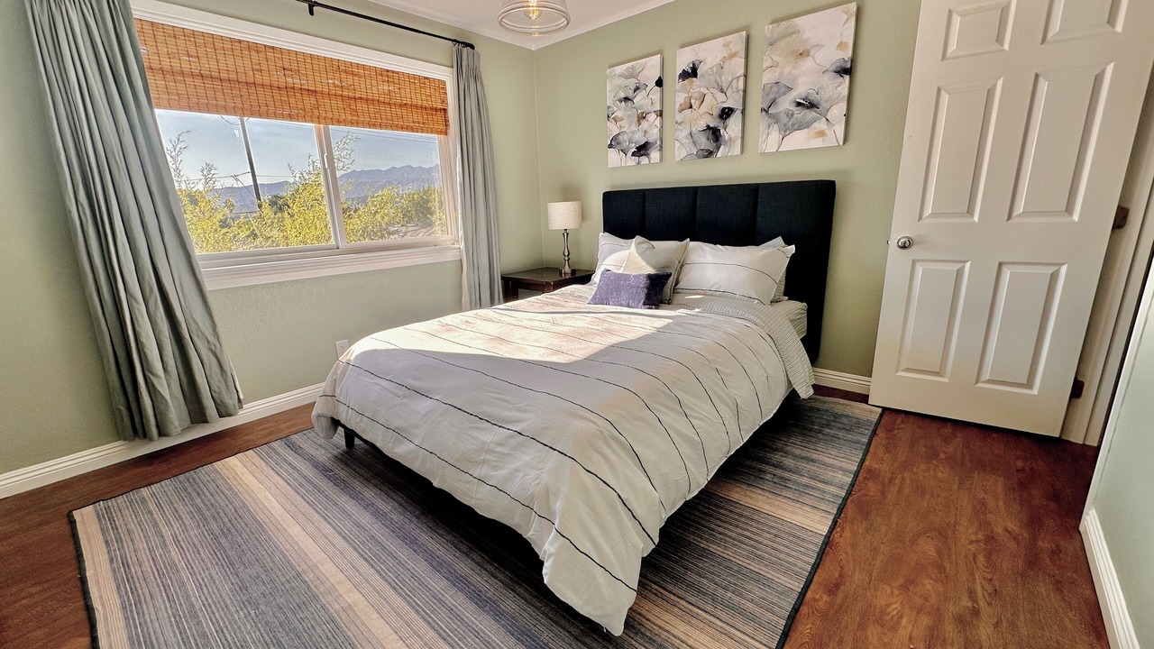 Photo of Bedroom in Oak View