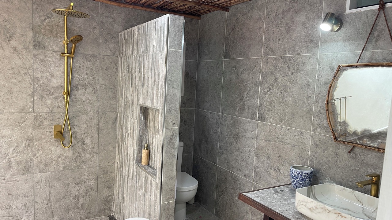 Photo of Bathroom in Savusavu
