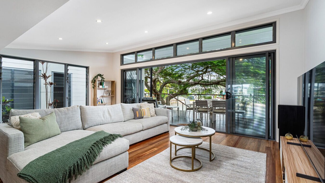 Photo of Livingroom in Mermaid Waters