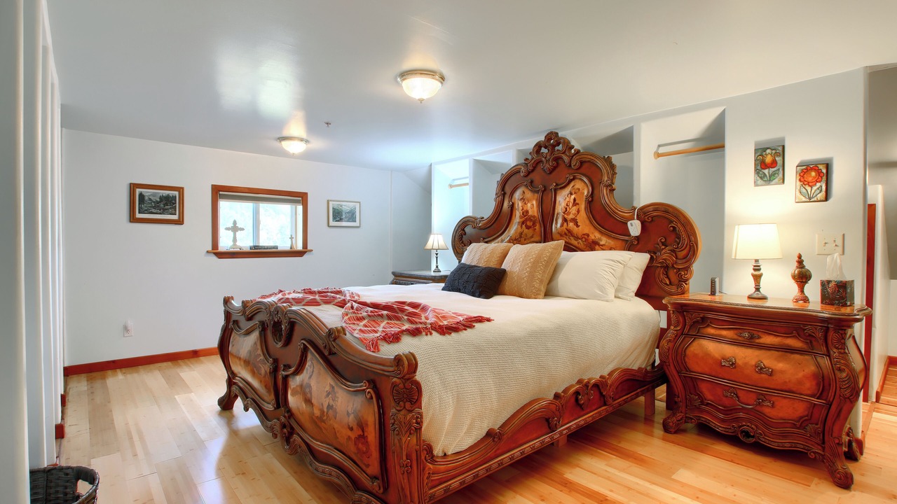 Photo of Bedroom in Ahwahnee