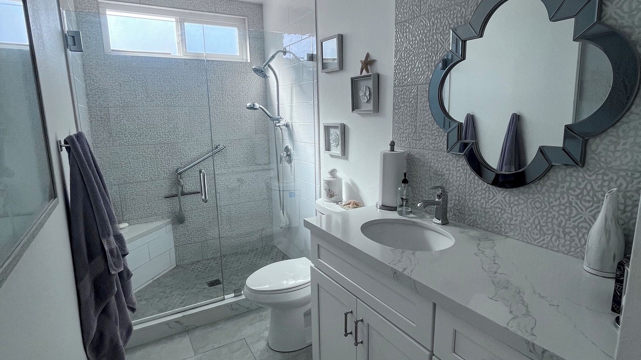 Photo of Bathroom in Oak Park