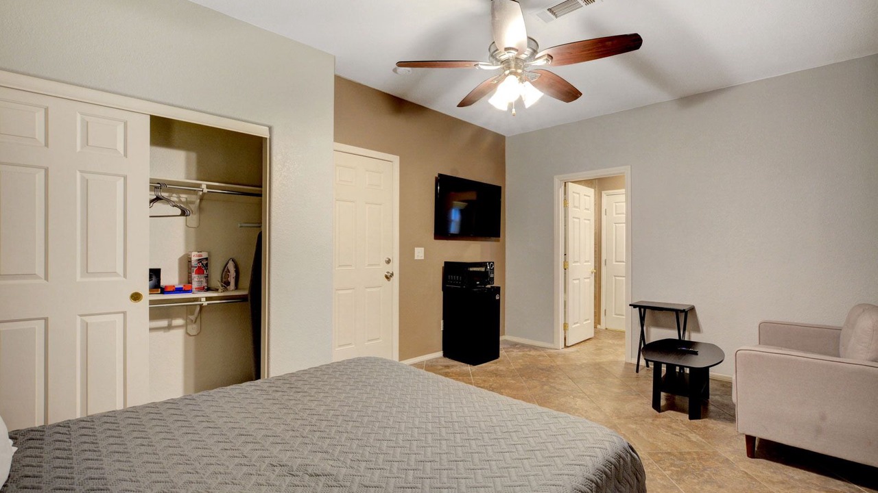Photo of Bedroom in Canyon Gate