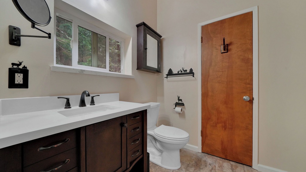 Photo of Bathroom in Glencoe