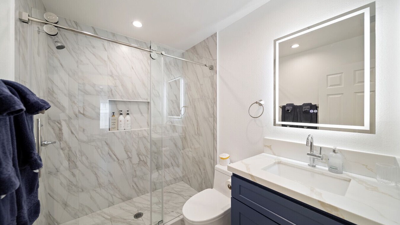 Photo of Bathroom in Lawndale