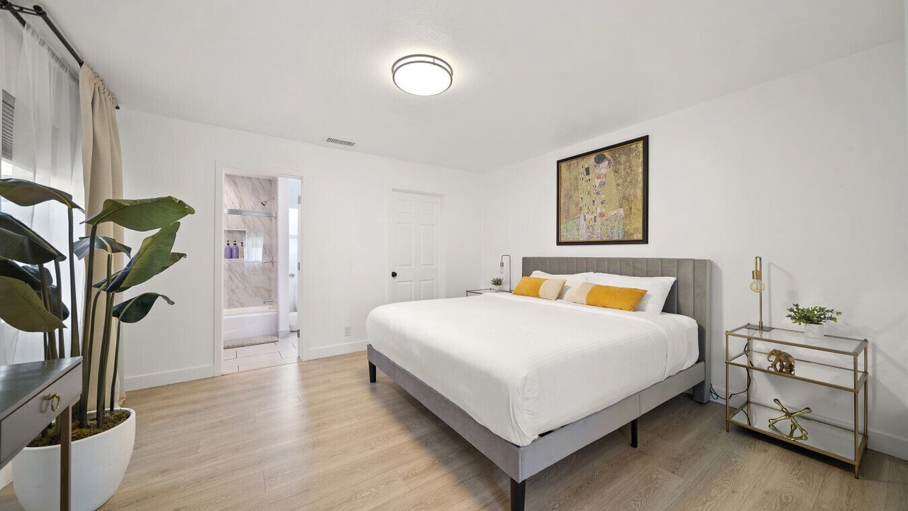 Photo of Bedroom in Lawndale