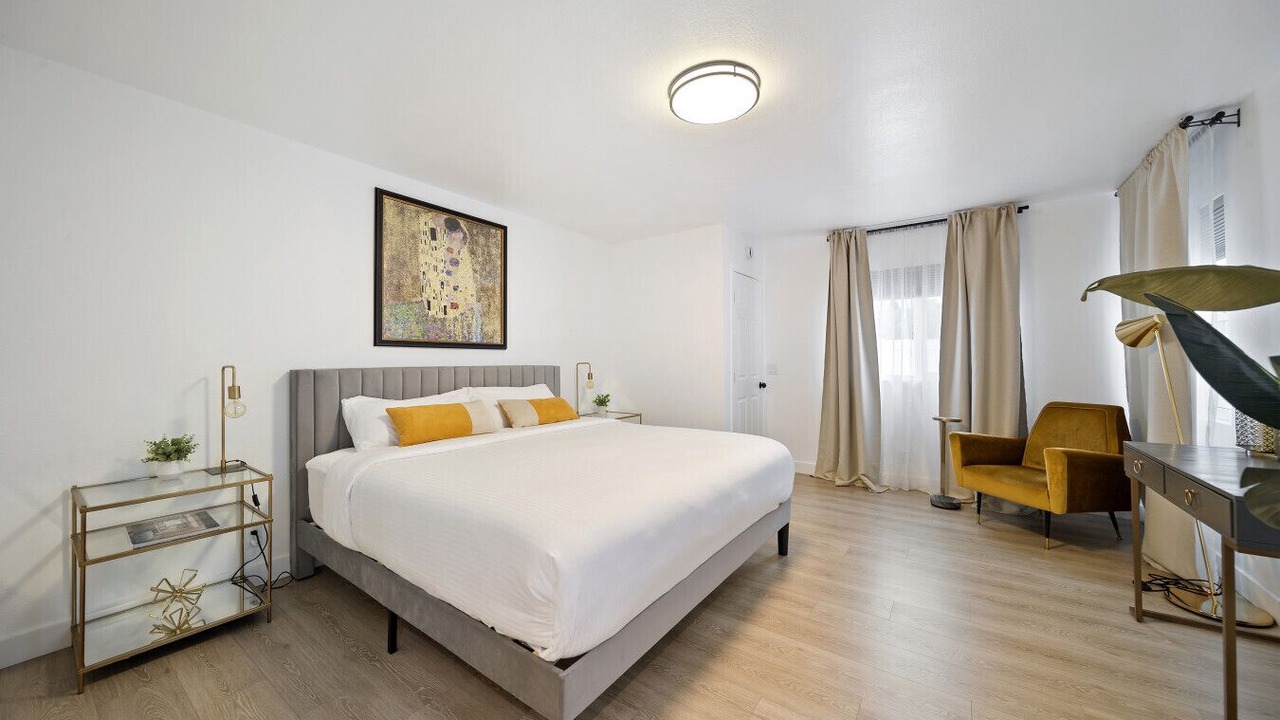Photo of Bedroom in Lawndale