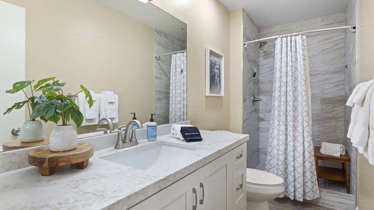 Photo of Bathroom in Sunrise Vista Chino