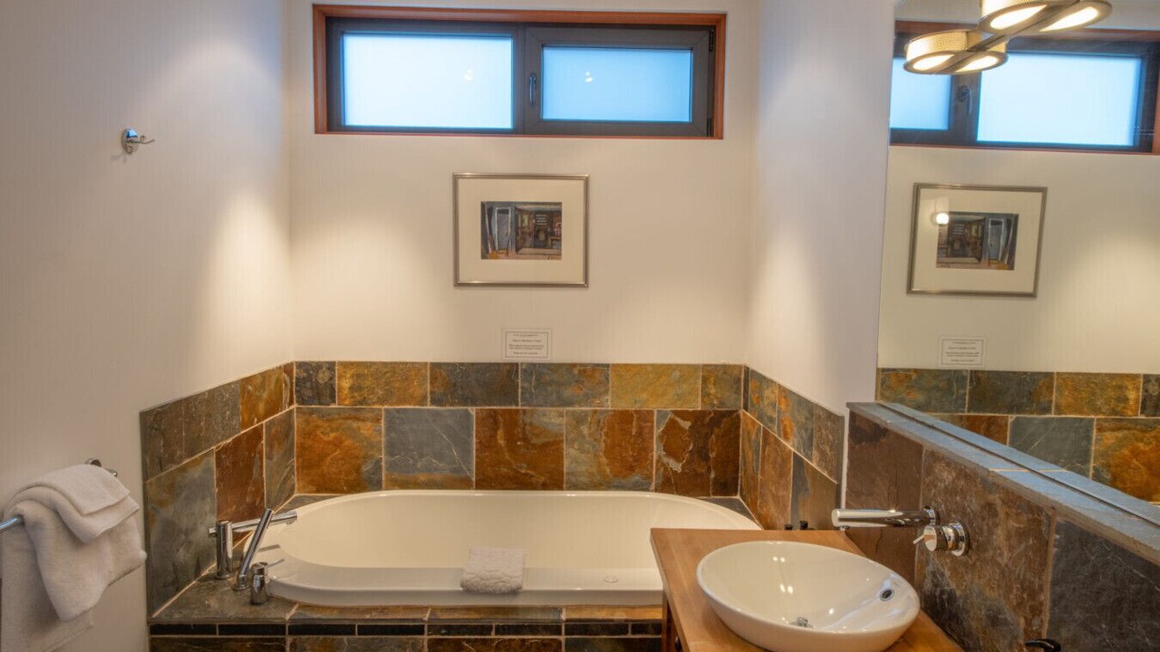 Photo of Bathroom in Ucluelet