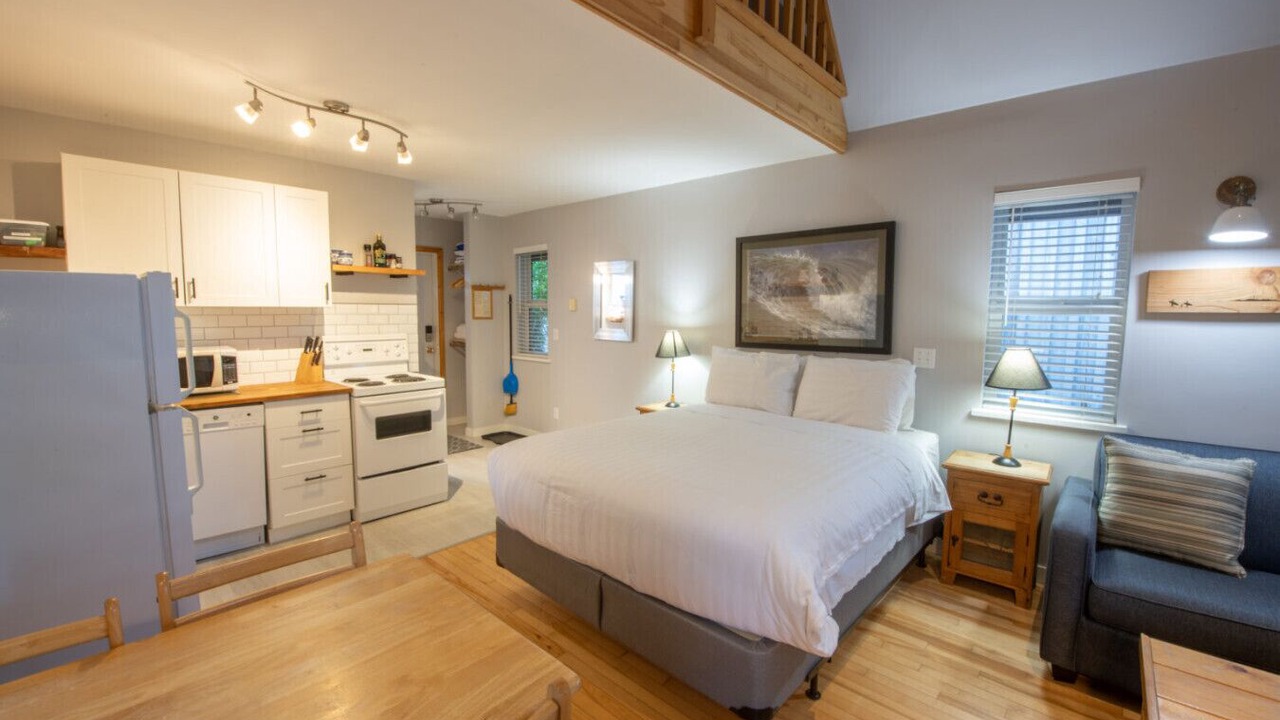 Photo of Bedroom in Ucluelet