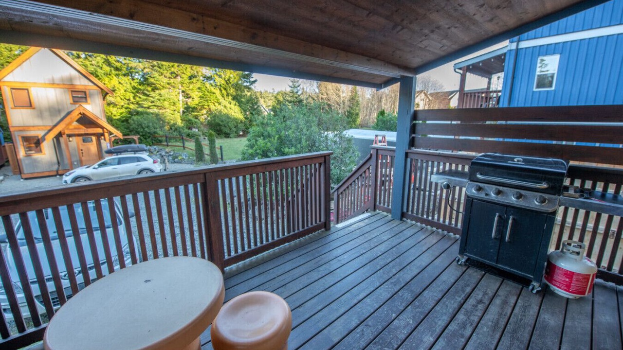 Photo of Patio Balcony in Ucluelet