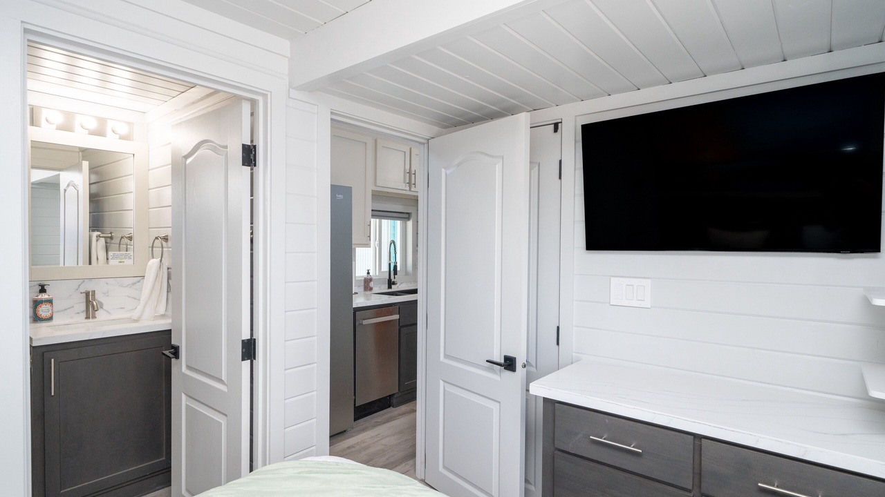 Photo of Bedroom in Parker Strip